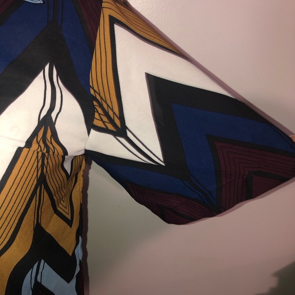 Mix seven woman’s small shirt. Worn once!!  No stains and tears - Picture 3 of 6